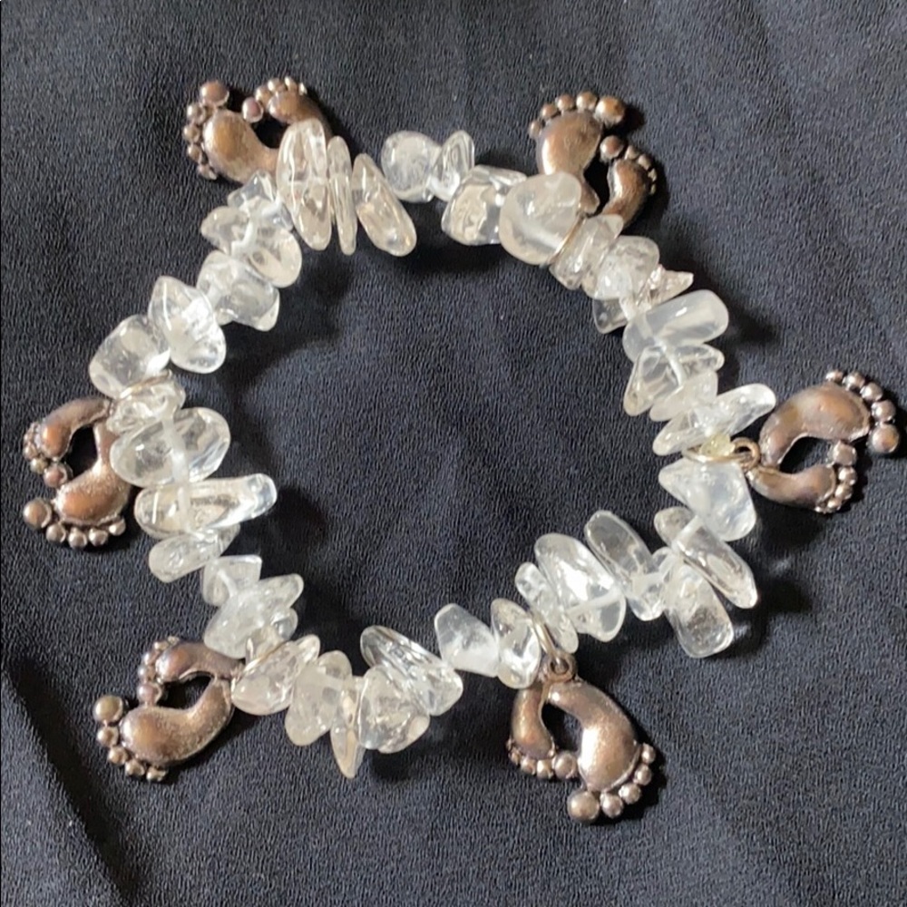 CUTE CHARM BRACELET WITH BABY PATTER FEET